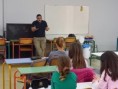 /album/ergastirio-dexiotiton-o-kyrios-intzegian-milaei-stoys-mathites-gia-to-pos-dimioyrgeitai-mia-theatriki-parastasi/15-jpg/